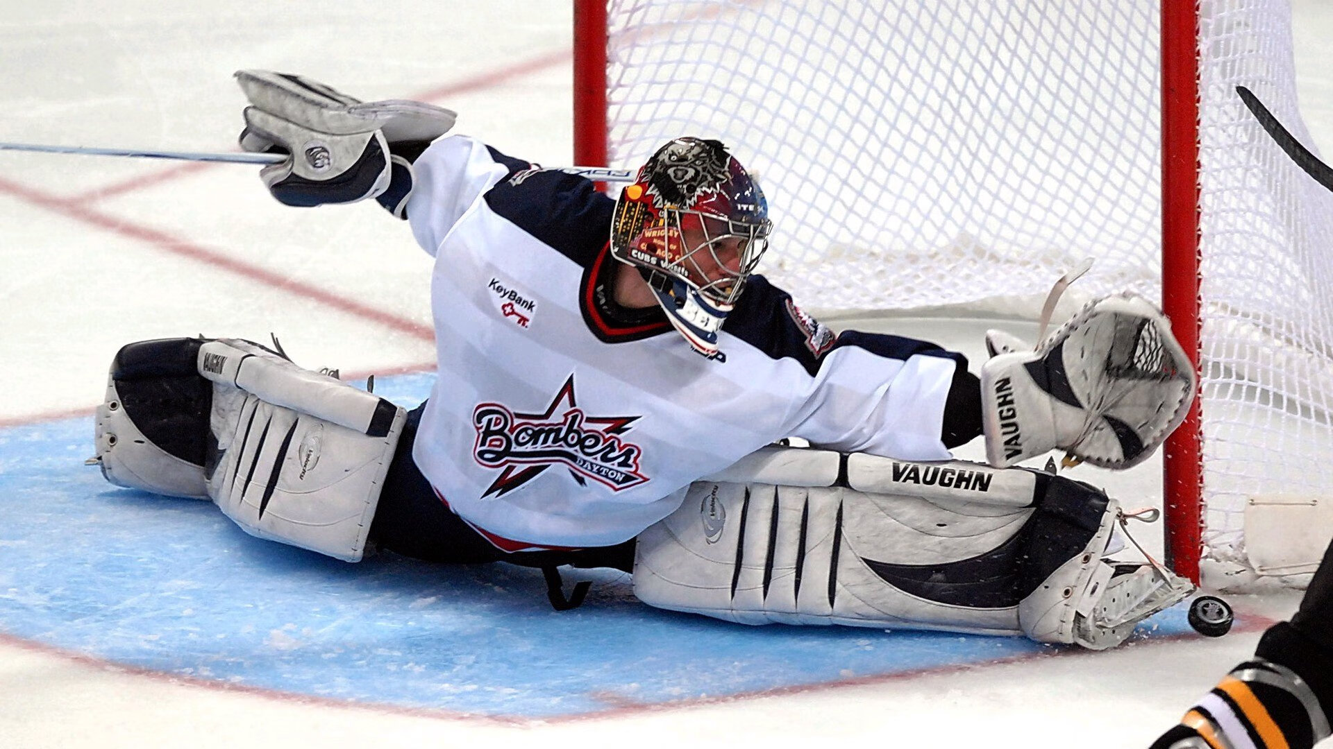 国乒包揽WTT大满贯五冠 马龙创历史 孙颖莎首夺三冠王