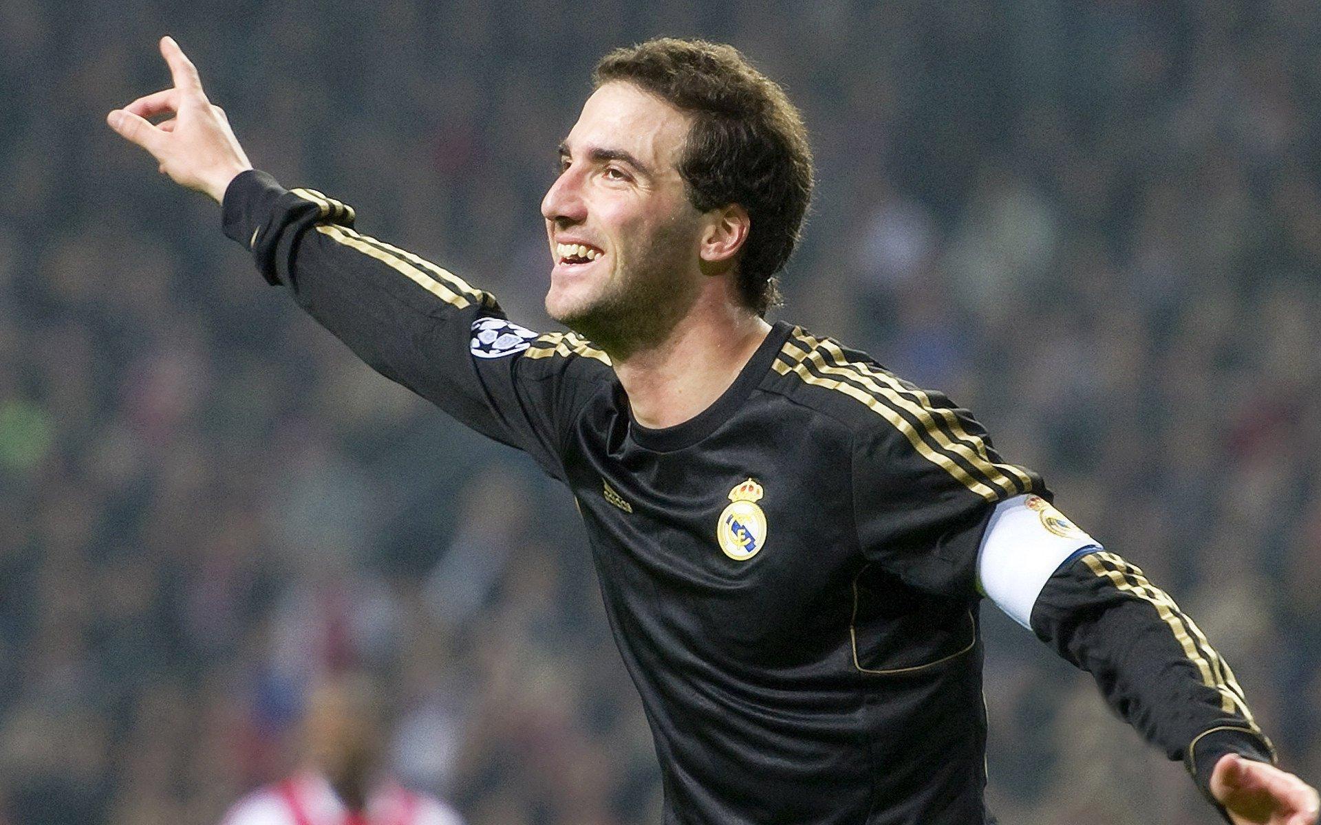 点球大战惊心动魄,加时赛绝杀点燃全场激情