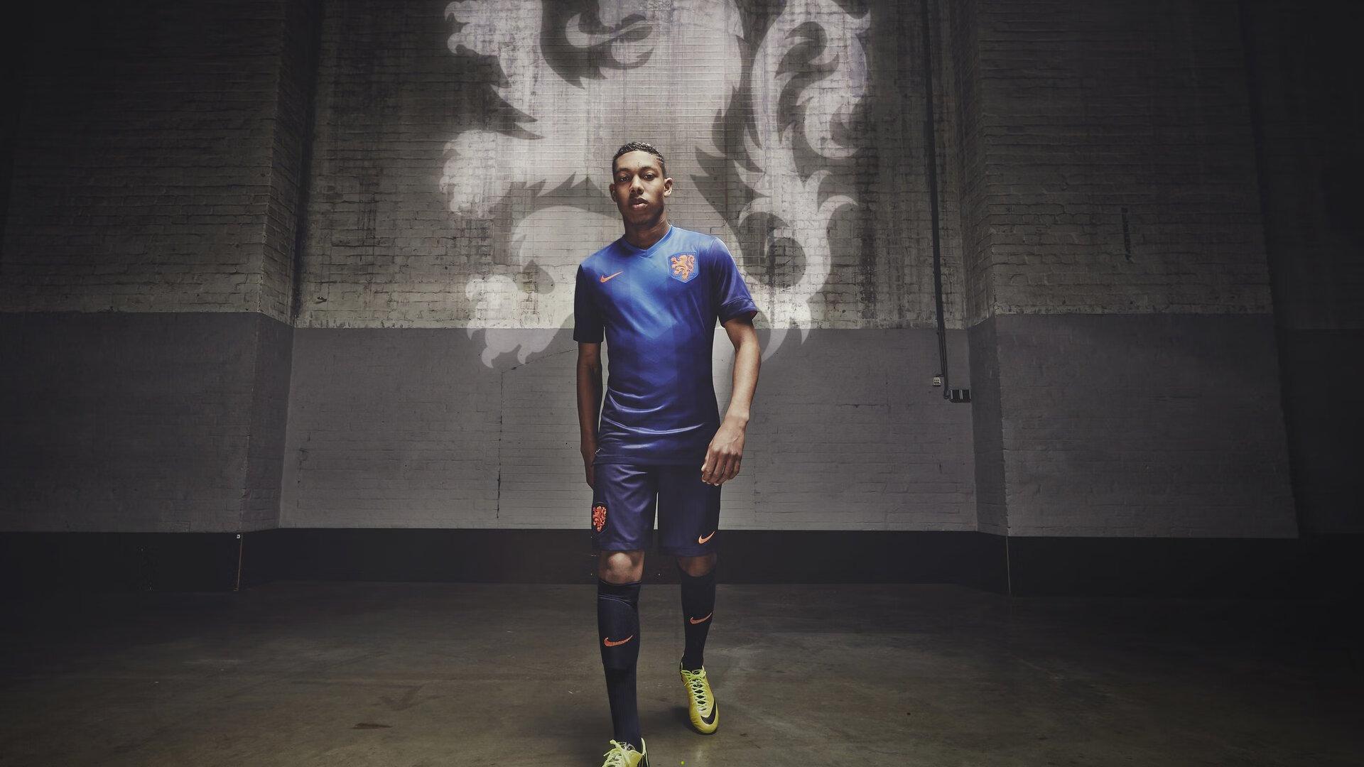 阿尔卡拉斯强势晋级温网四强 新生代天王展现王者风范